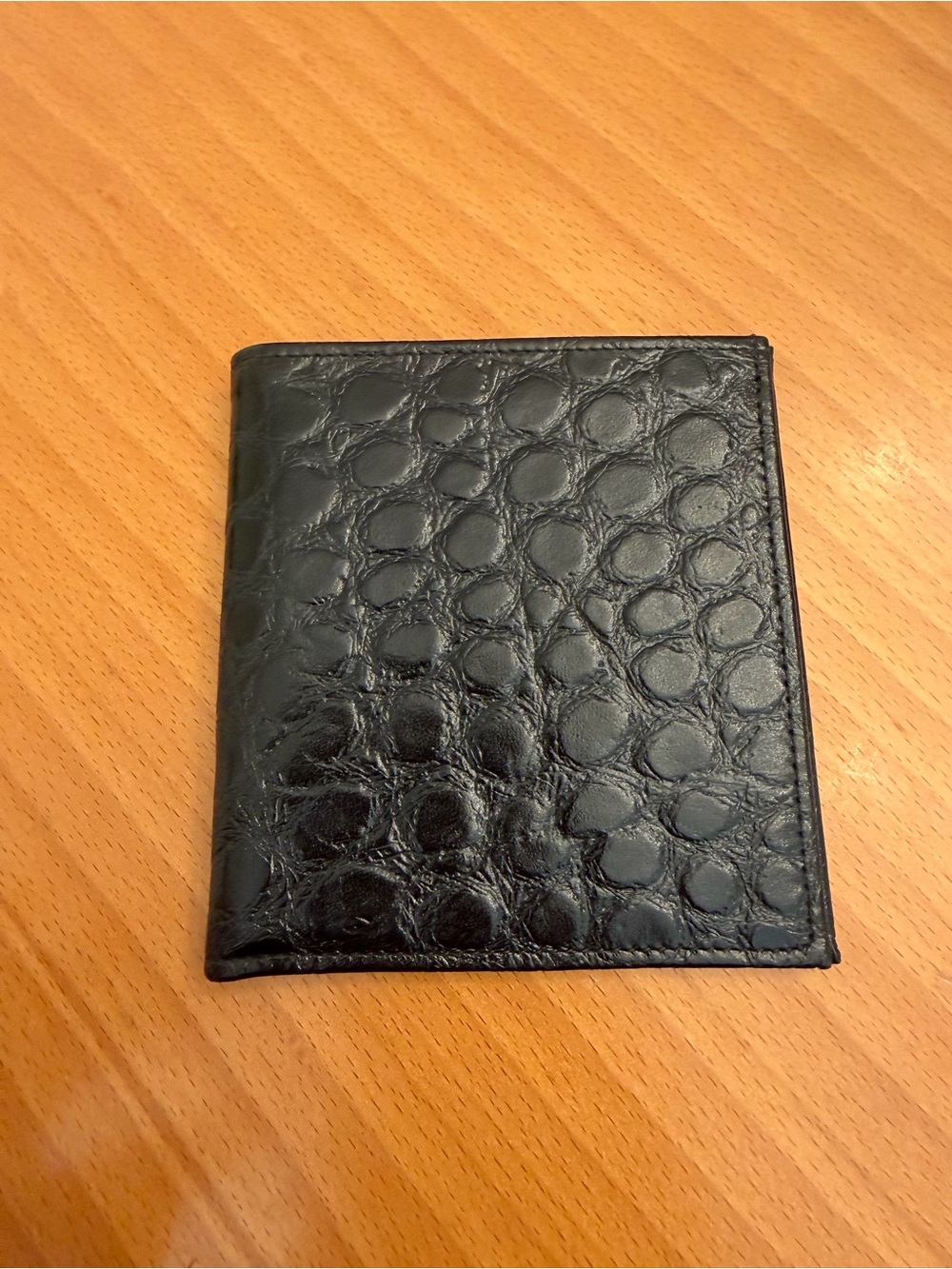Stafford Black Embossed Leather Bifold Wallet w/ ID Holder Croc Texture